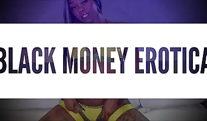 Cherry Hilson Büyük Siyah Bir Penisi Derinden ve Sert Bir Şekilde İçine Alıyor